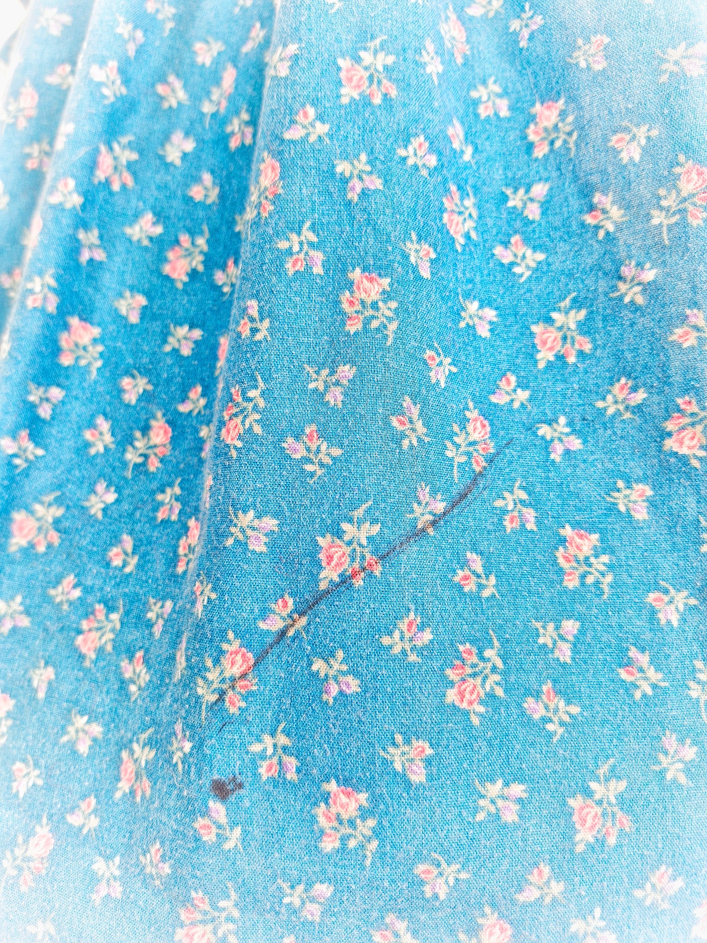 3-4 years. Blue floral Kawalla dress with attached white lace pinny