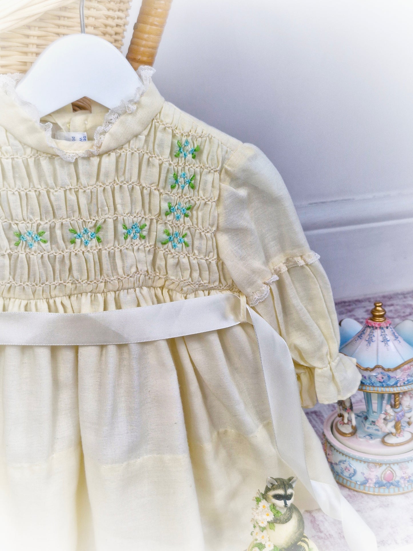 12-18 months. Cream vintage Polly Flinders smock dress