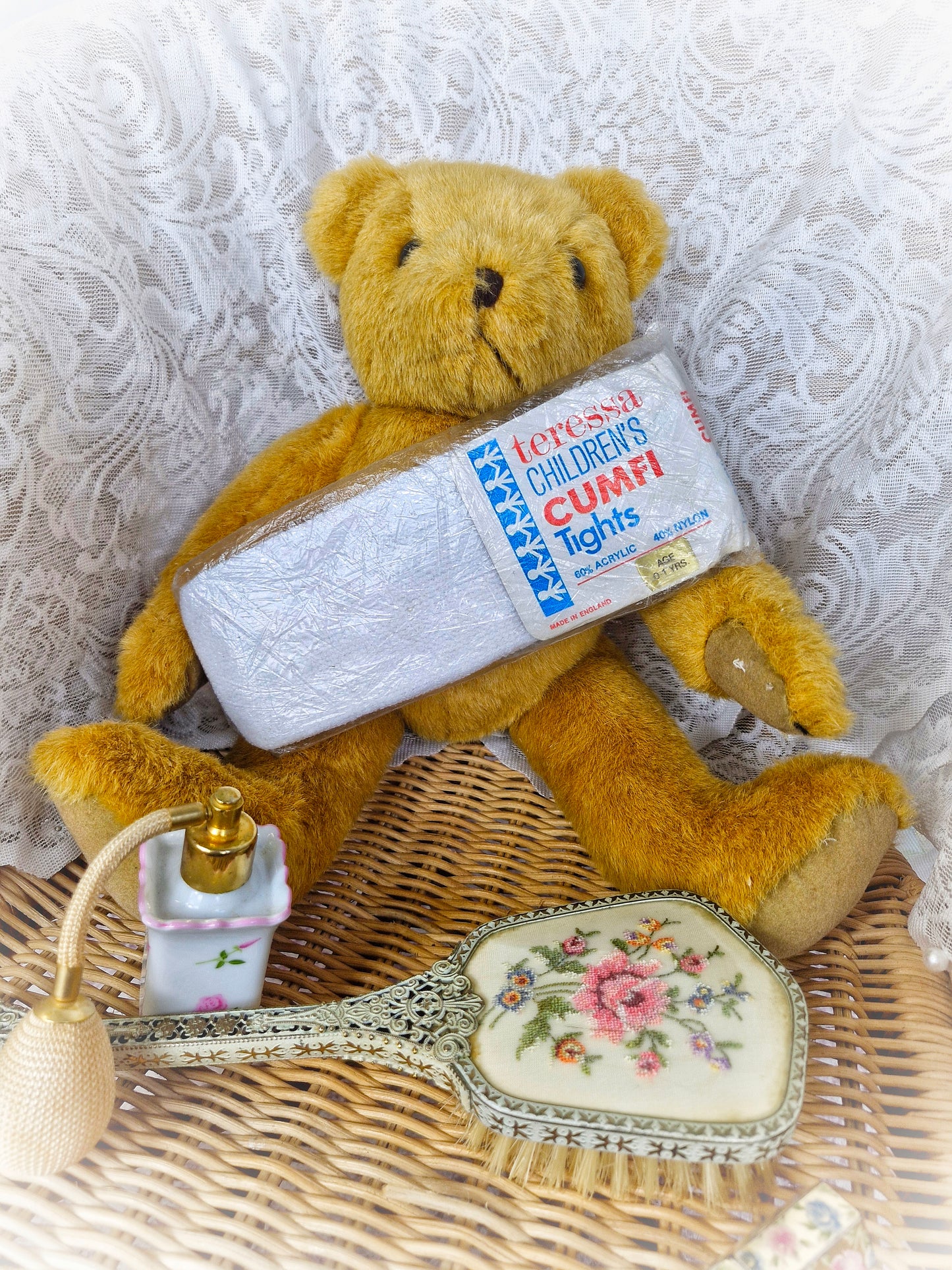 0-1 years. Vintage Teressa children's cumfi tights in white.