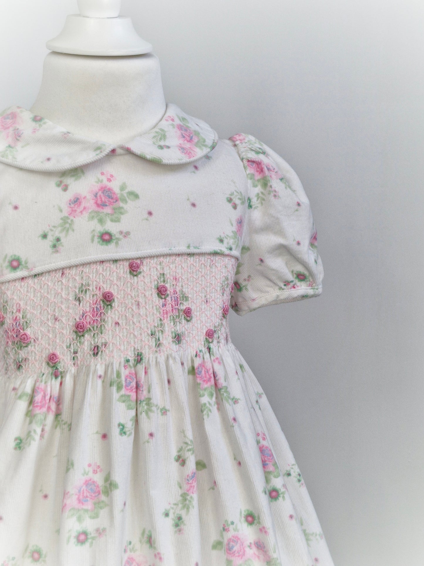 6 years. Laura Ashley 1986, smock dress with floral pattern and Peter Pan collar