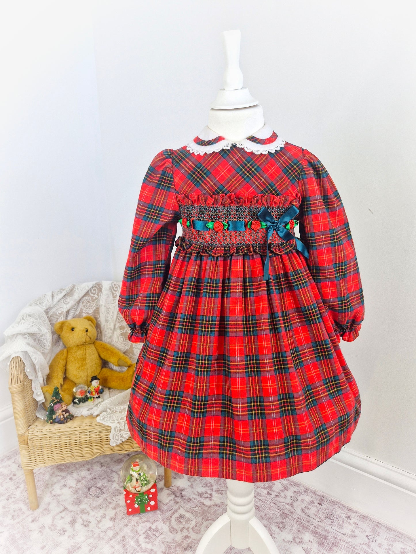 4 years. Vintage tartan dress with white collar, smocking, ribbon and rosettes