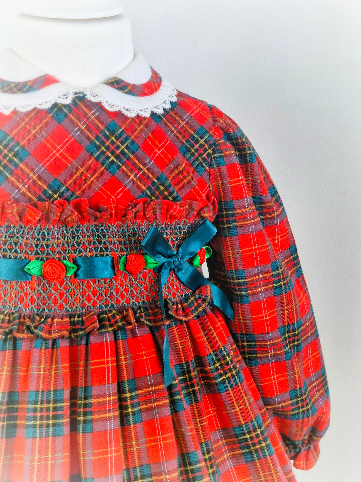 4 years. Vintage tartan dress with white collar, smocking, ribbon and rosettes