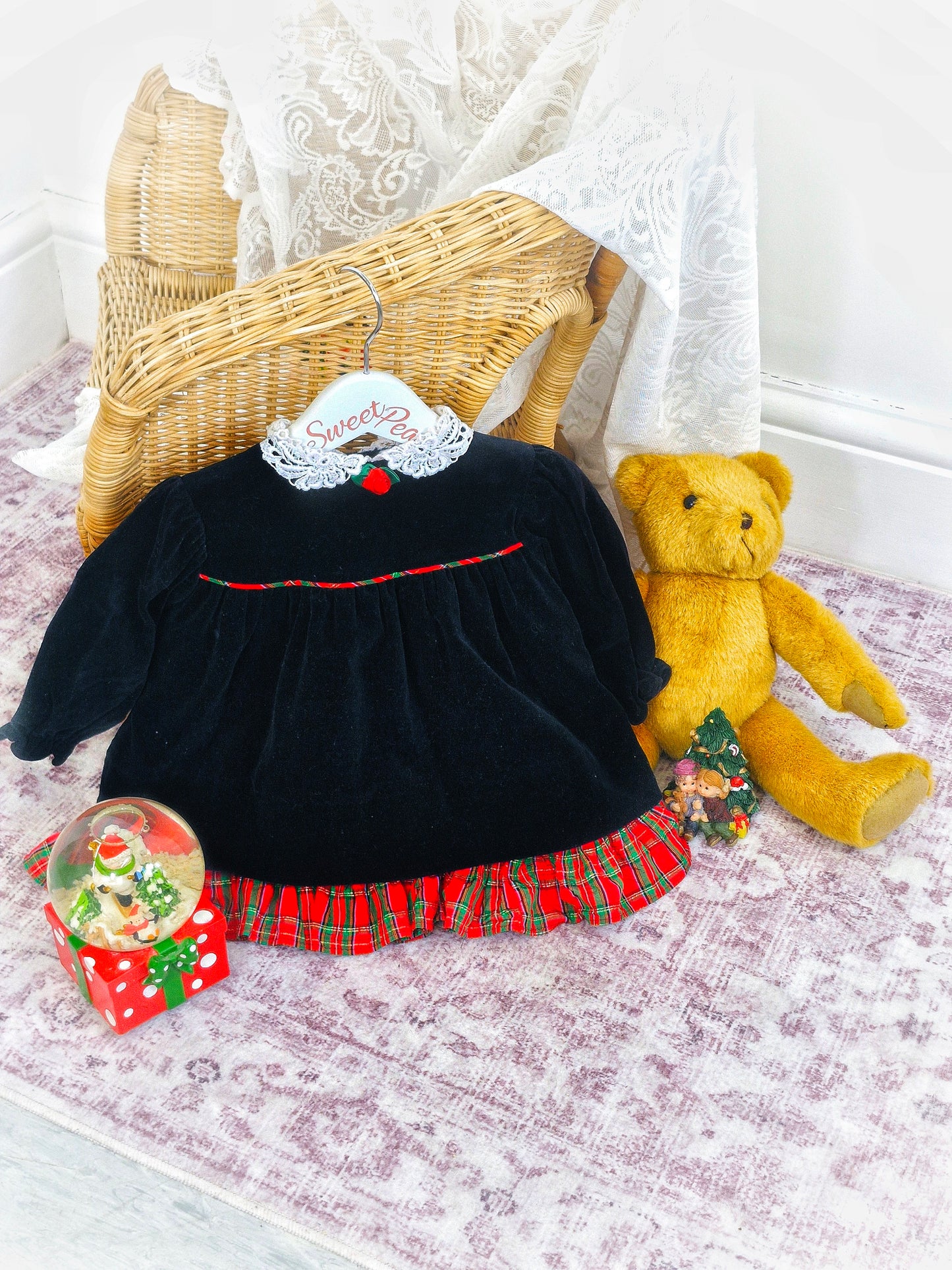 18-24 months. Black velvet Bryan with tartan trim and lace collar.