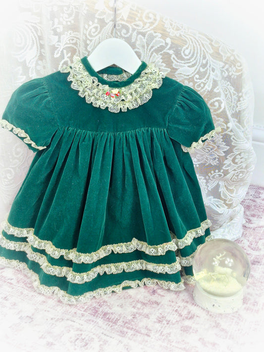 18-24 months. Forest green velvet vintage dress with cream lace frills