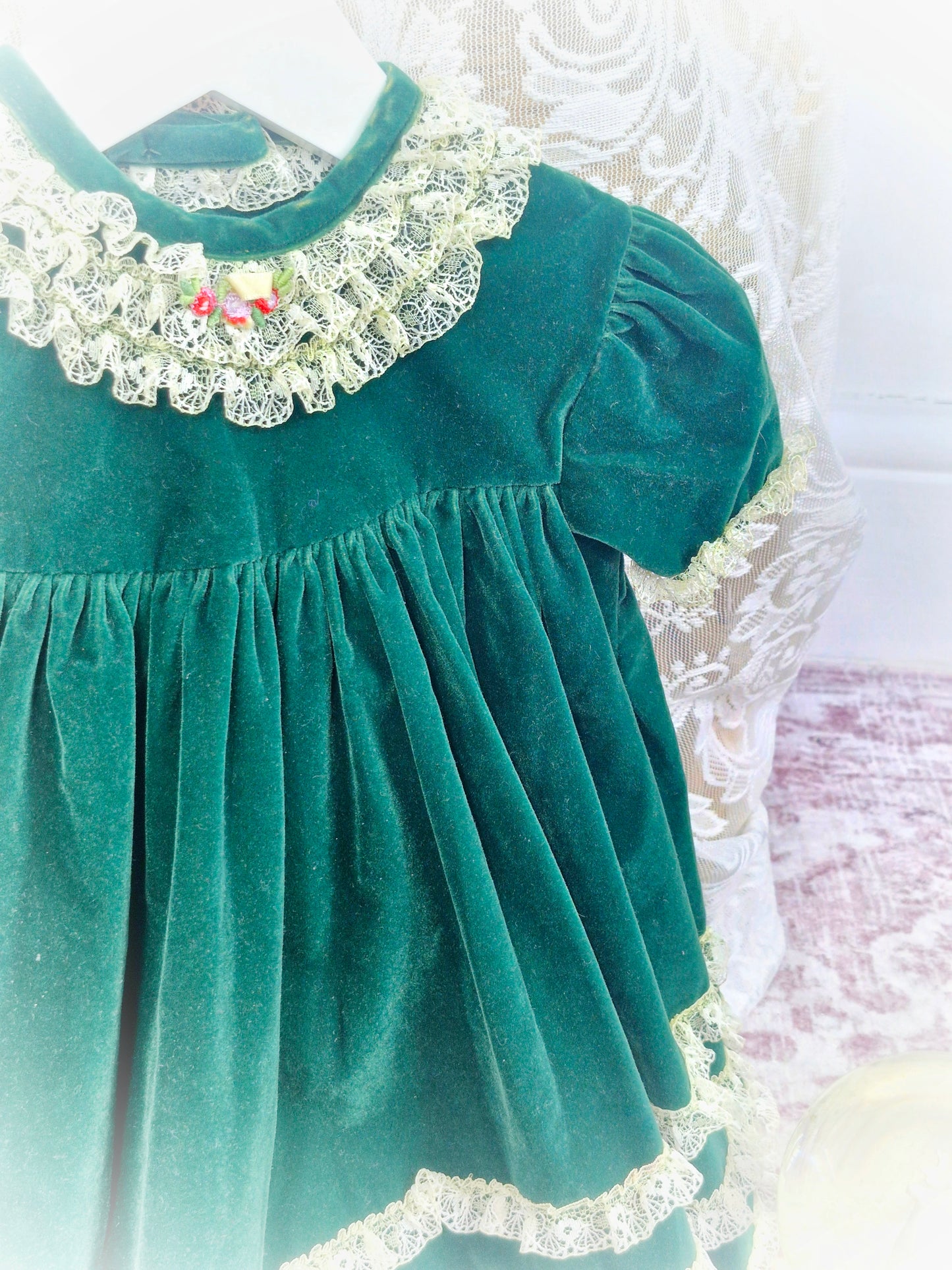 18-24 months. Forest green velvet vintage dress with cream lace frills