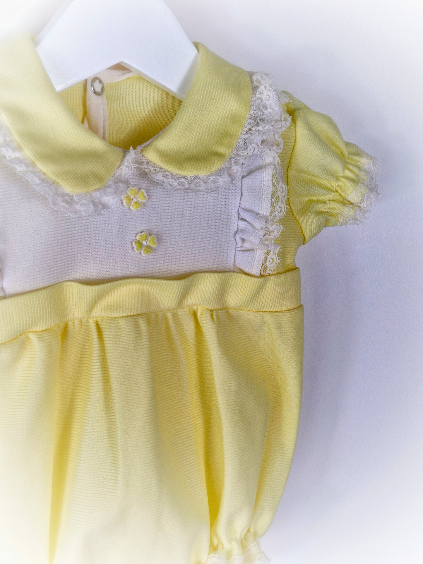 3-6 months. Lemon and white vintage summer romper