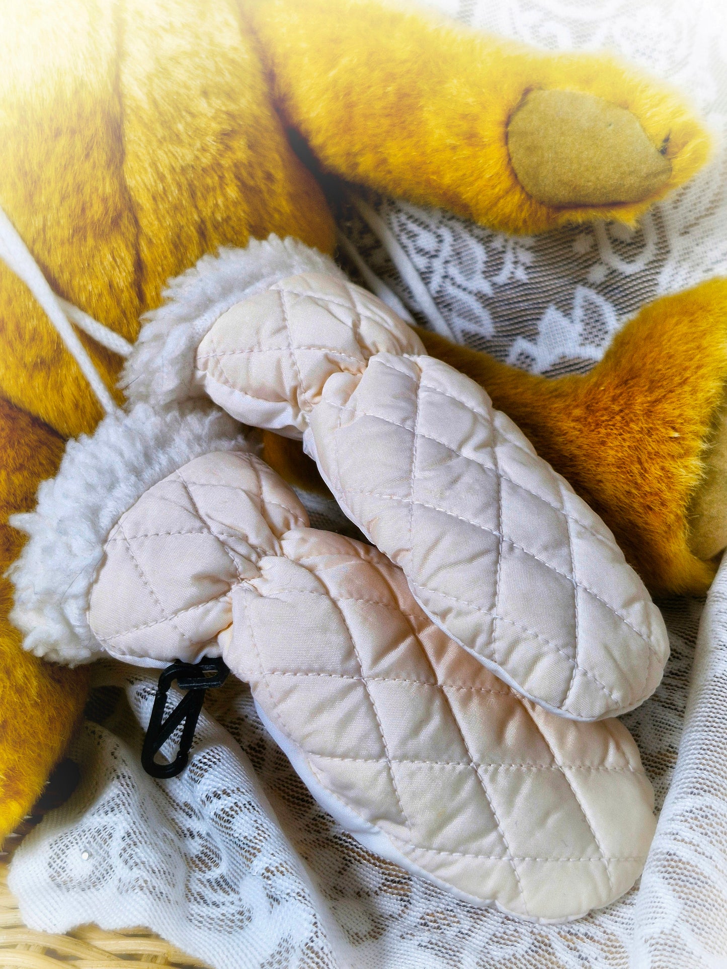 1-2 years. Cream padded vintage mittens with fleece inside