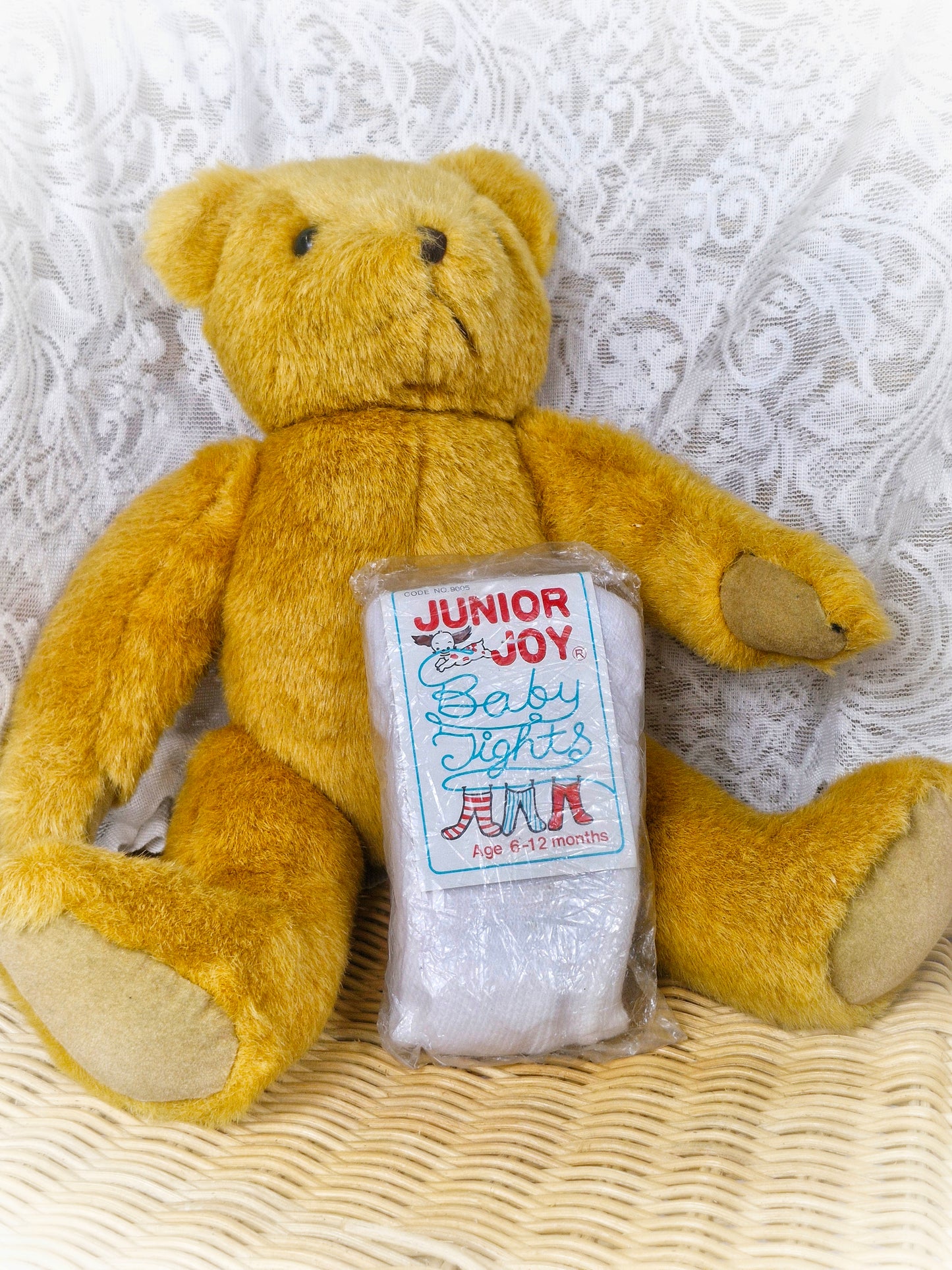 6-12 months. White vintage tights by Junior Joy