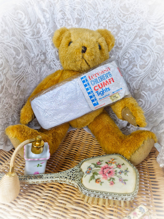 0-1 years. Vintage Teressa children's cumfi tights in white.