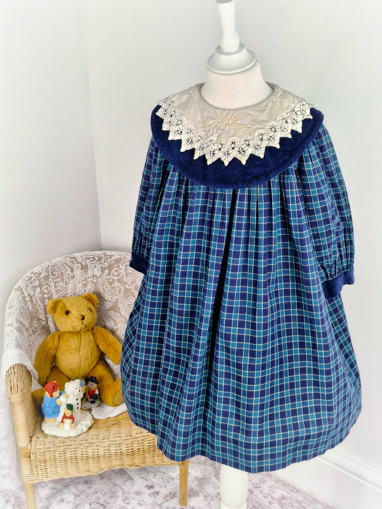 5-6 years. Navy tartan vintage dress with off-white embroidered bib