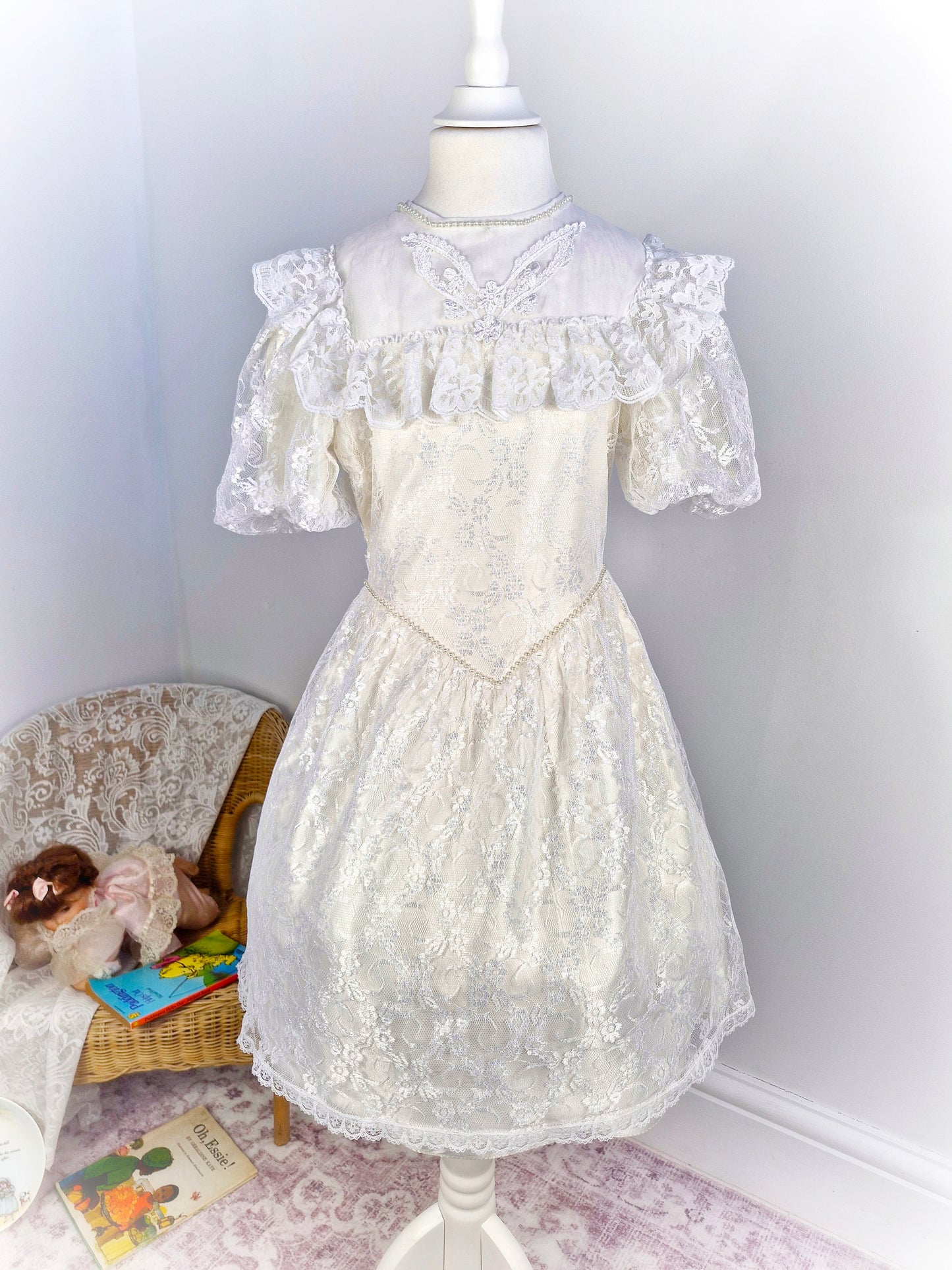 7-8 years. Cottagecore vintage ivory dress with floral lace overlay and large bib