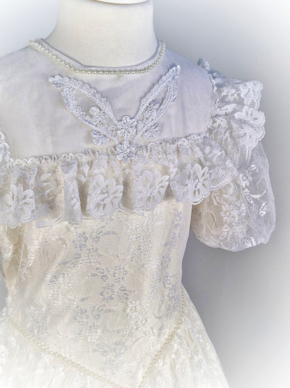7-8 years. Cottagecore vintage ivory dress with floral lace overlay and large bib