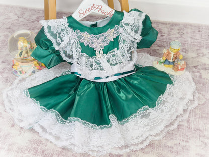 18-24 months. Green vintage full circle party dress with white lace details and ribbon belt