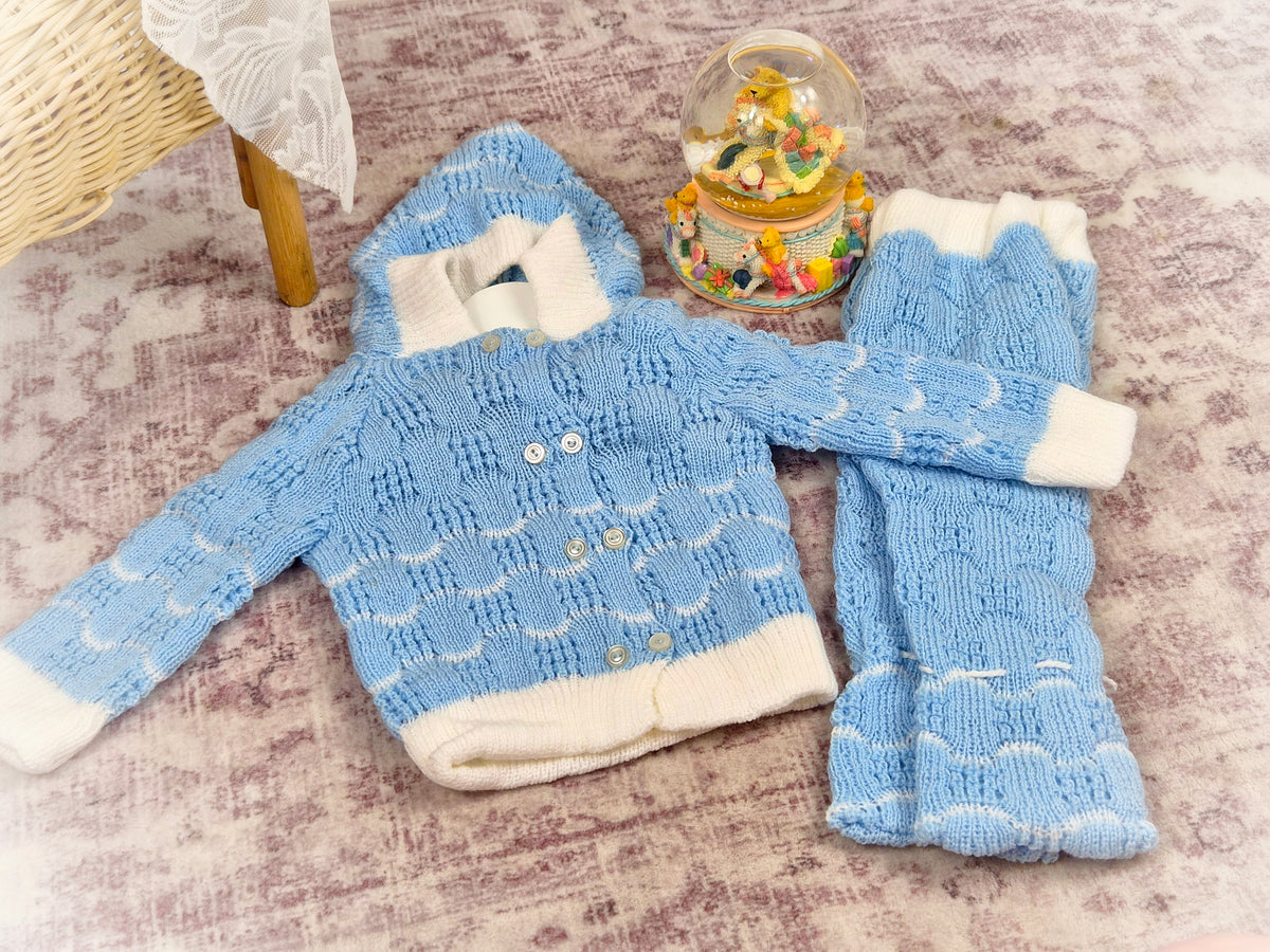 3-6 months. Blue and white vintage knit set