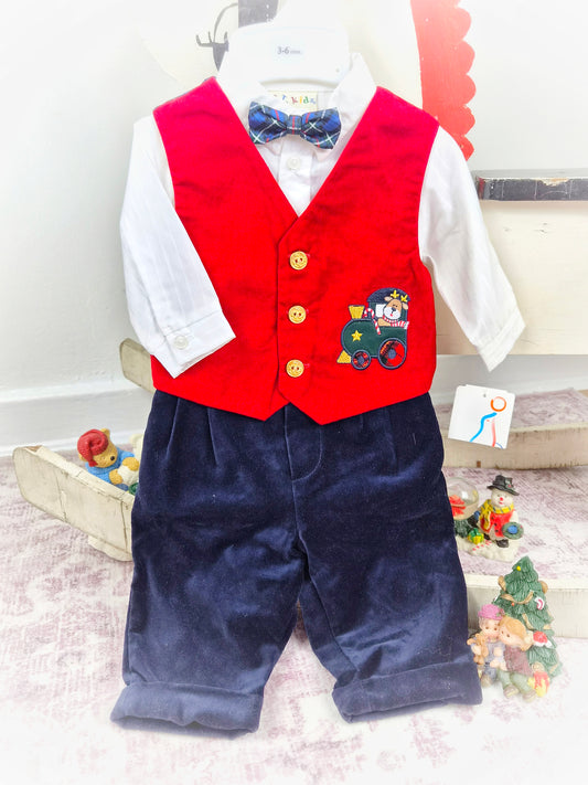 6-9 months. 4 piece boys vintage set, christmas themed