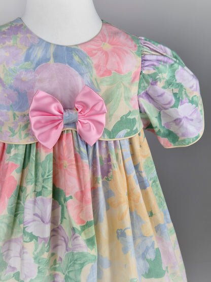 5 years. Pastel floral vintage dress with pink satin bow