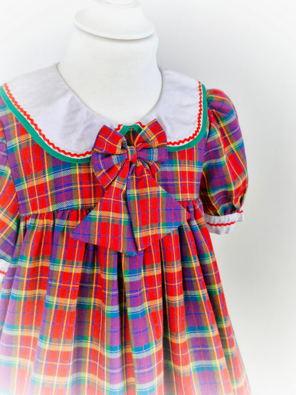 5-6 years. Pretty checked dress with collar and bow